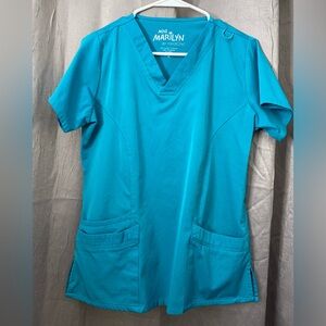 Women’s Scrub Top - Size Small